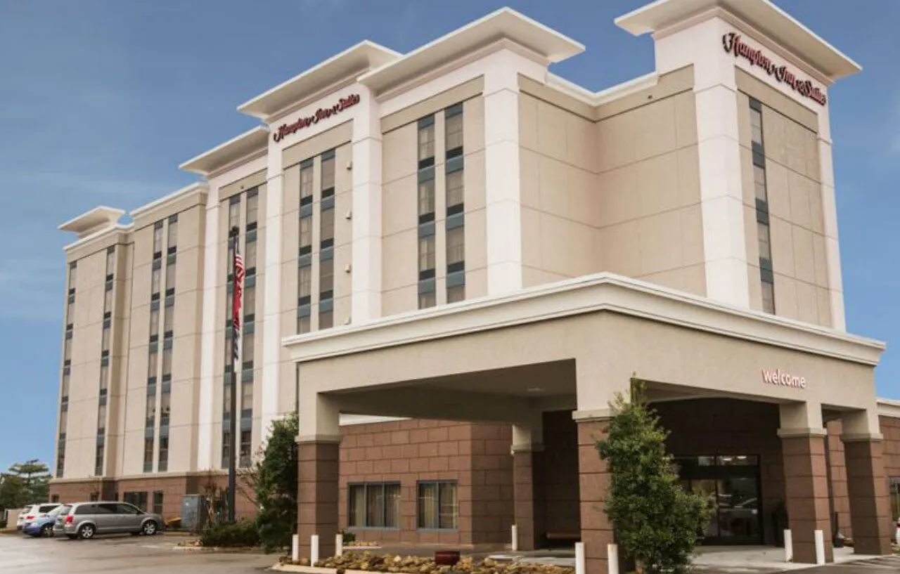 Hampton Inn & Suites Nashville-Airport