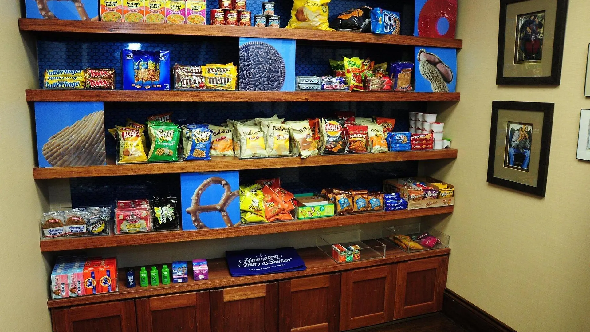 Hampton Inn & Suites Nashville-Airport Hotel
